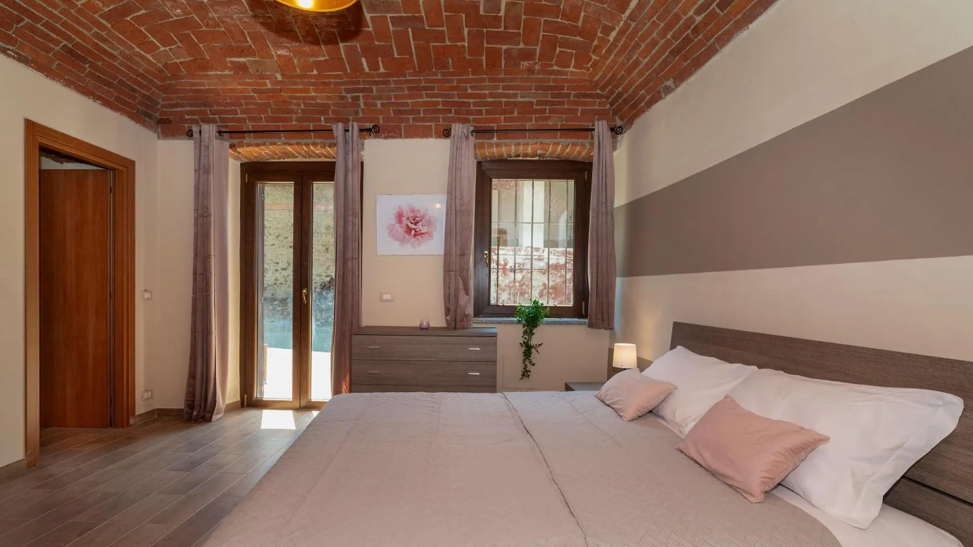 Viverone Lake - La Borgata Guesthouse X12 Castello  Castello (Varese)