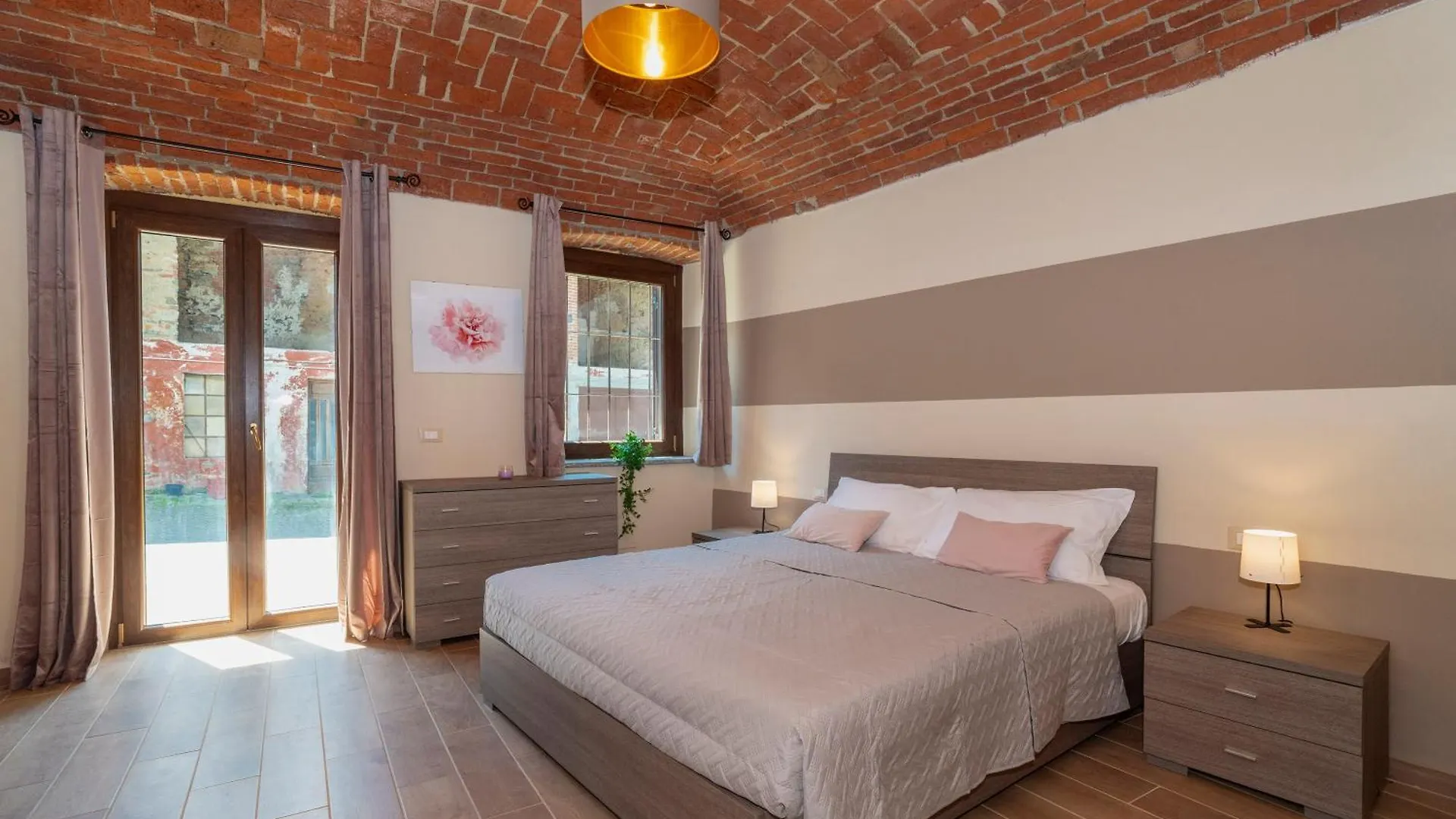 Viverone Lake - La Borgata Guesthouse X12 Castello